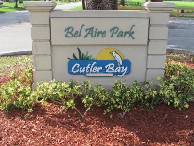 Bel-Aire Park Sign