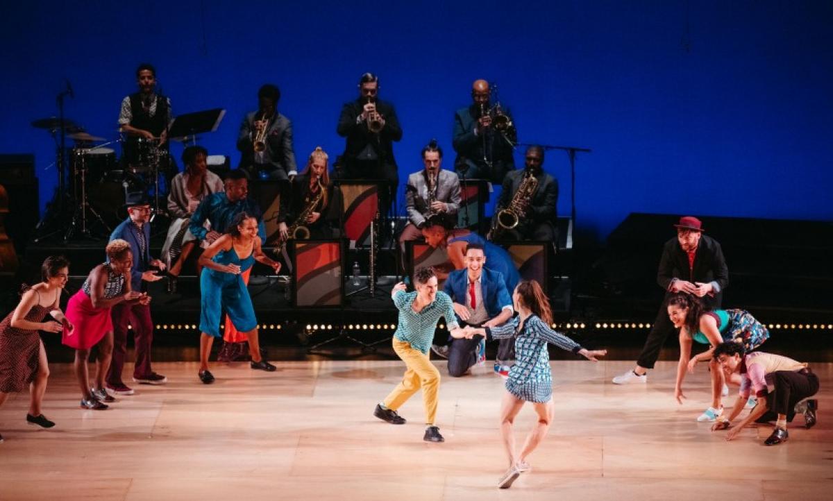 Photo of performers at SW!NG OUT Show